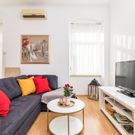 Apartman Lussi PUY Eksteriør bilde