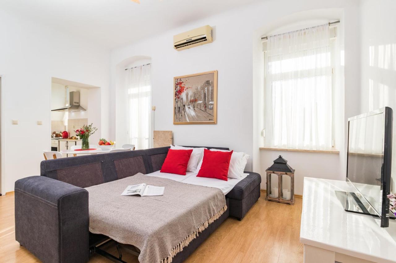 Apartman Lussi PUY Eksteriør bilde