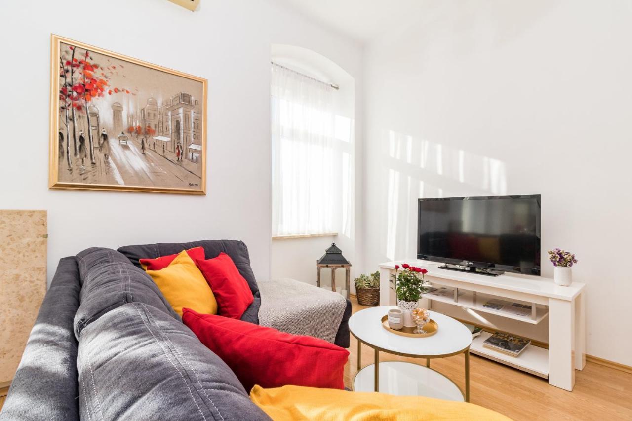 Apartman Lussi PUY Eksteriør bilde